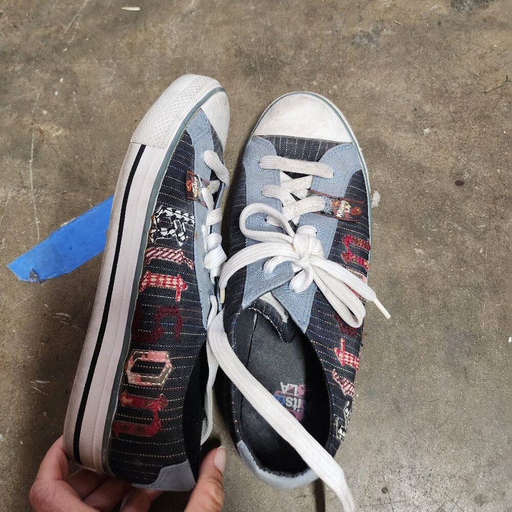 Kitson LA women's shoea